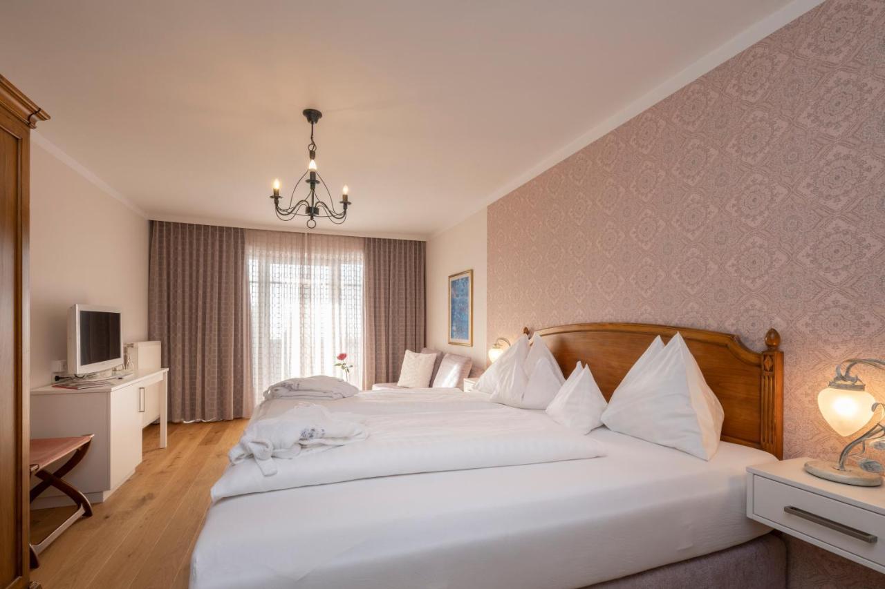 Double Room,1342110845:JPEG